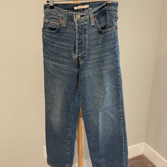 Levi's Jeans - Picture 3 of 3